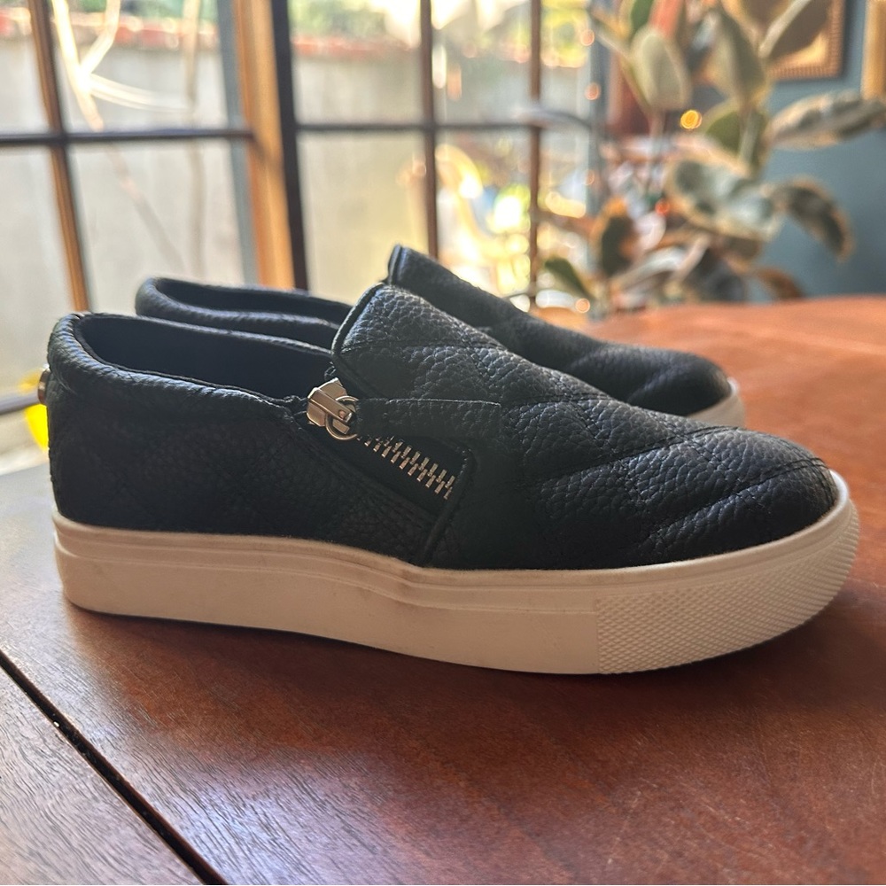 Kids Steve Madden leather shoes - never worn outside
